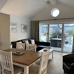 Sea Urchins, The Bay, 2 Bedrooms With Ensuites, Parking For 2 Cars, 2 Dogs Welcome Prázdninový dům *