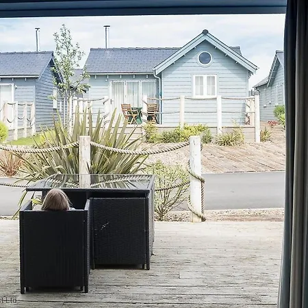 Sea Urchins, The Bay, 2 Bedrooms With Ensuites, Parking For 2 Cars, 2 Dogs Welcome 파일리