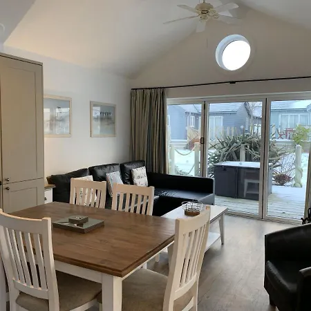 Sea Urchins, The Bay, 2 Bedrooms With Ensuites, Parking For 2 Cars, 2 Dogs Welcome Сasa de vacaciones *